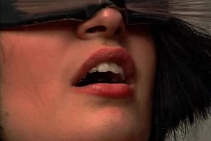 tickle双乳美女一丨vk